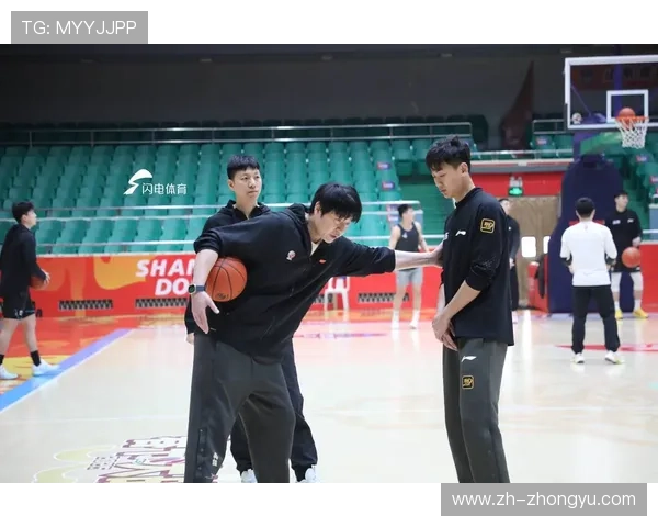 山东高速男篮俱乐部杯迎战广厦，邱彪检验新援状态